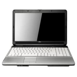 Fujitsu LifeBook A531 15" Core i3 2.3 GHz - SSD 256 GB - 4GB AZERTY - Frans